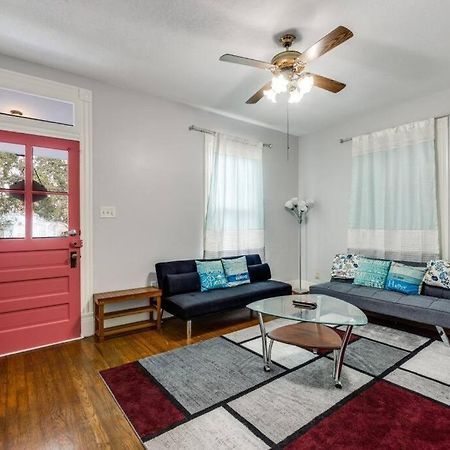 Cozy Sea Breeze Bungalow - 2 Mins To The Beach Galveston Exteriör bild