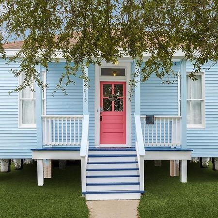 Cozy Sea Breeze Bungalow - 2 Mins To The Beach Galveston Exteriör bild