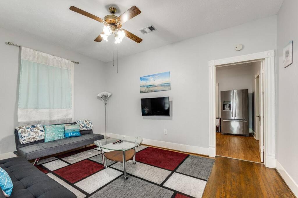 Cozy Sea Breeze Bungalow - 2 Mins To The Beach Galveston Exteriör bild